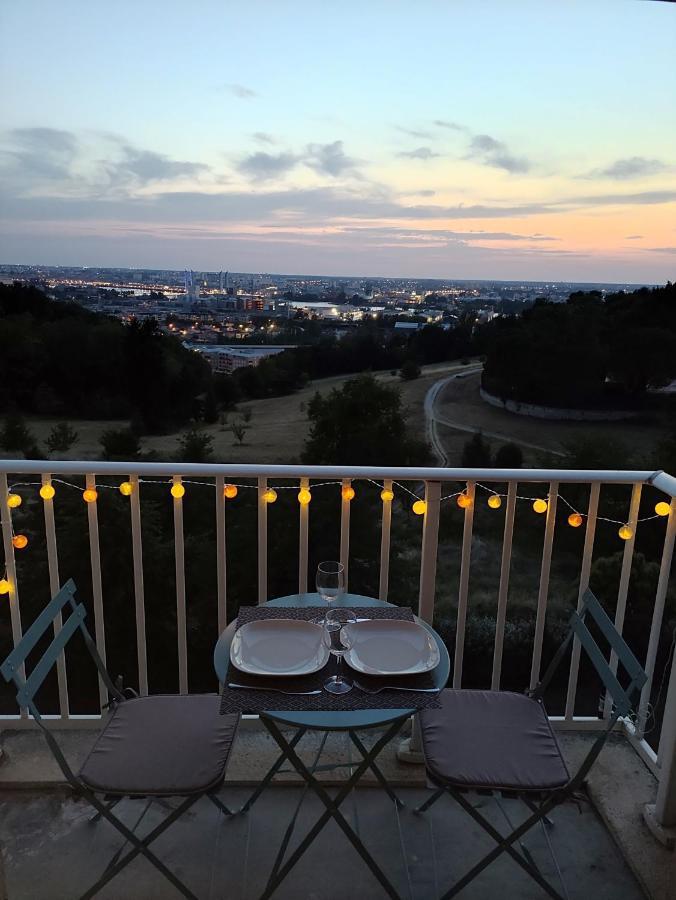Ferienwohnung Le Panoramique - Parking, Tram A, Netflix Cenon Exterior foto