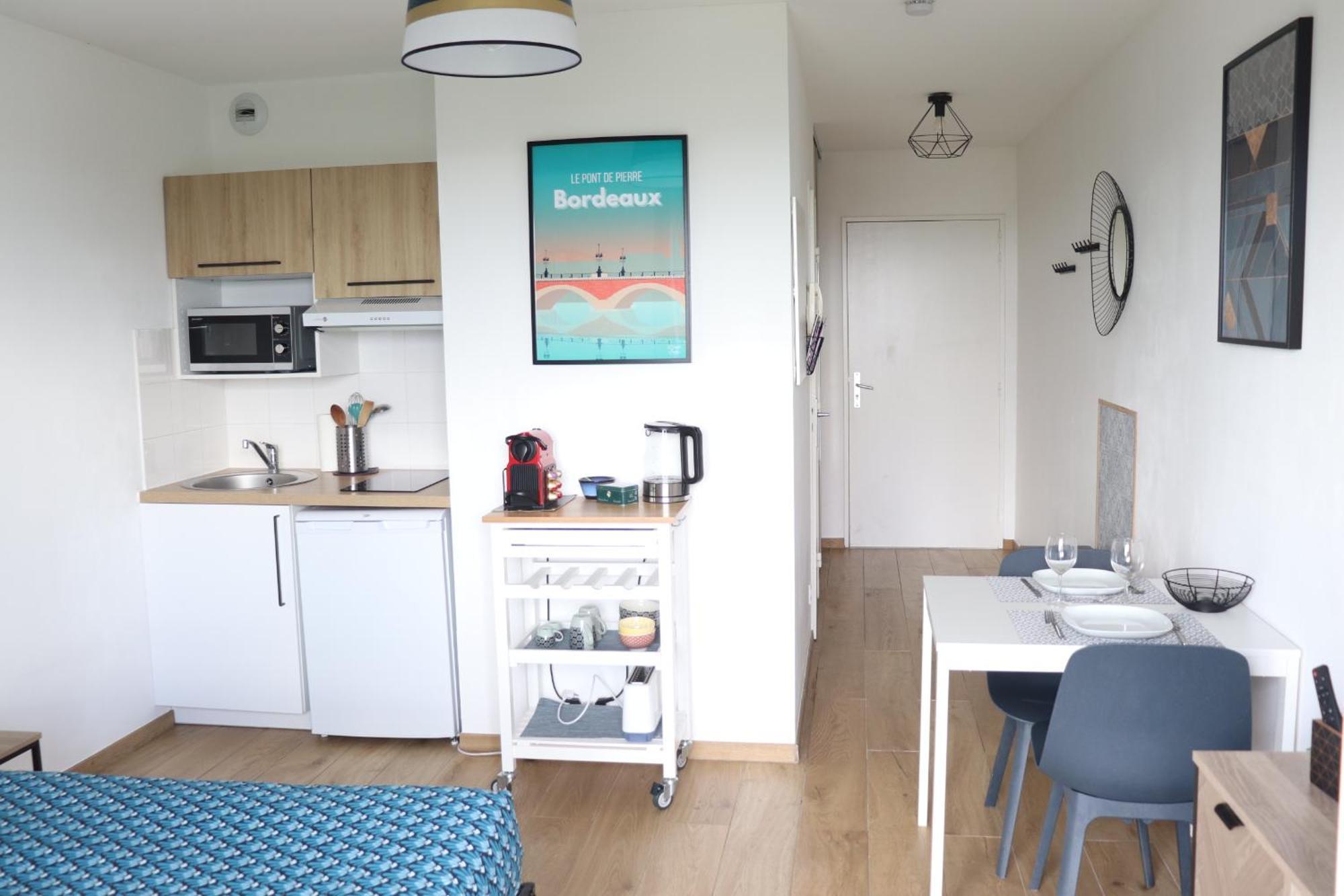 Ferienwohnung Le Panoramique - Parking, Tram A, Netflix Cenon Exterior foto