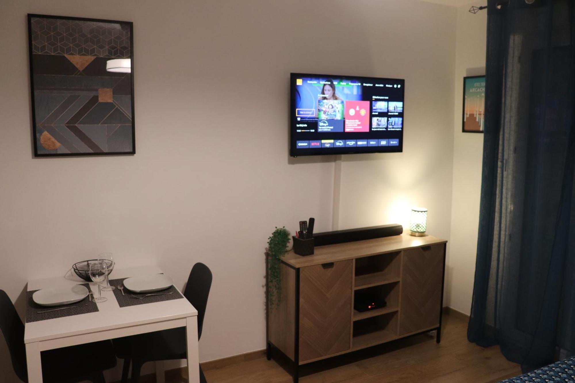 Ferienwohnung Le Panoramique - Parking, Tram A, Netflix Cenon Exterior foto